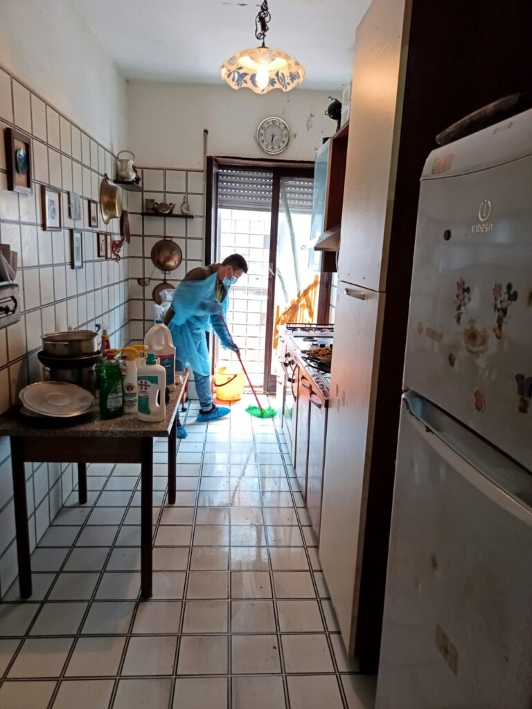 Barbonismo domestico a Roma, contrasta l’isolamento estremo, dona ora!